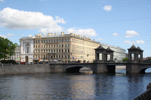 Гостиница Росси в Петергофе