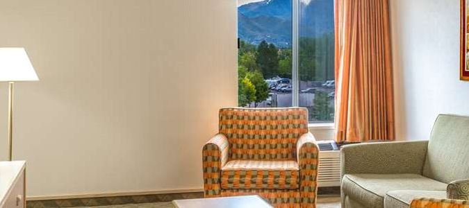 Фото Ramada by Wyndham Salt Lake City