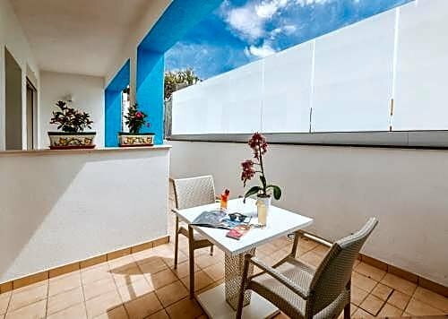 Внешний вид отеля Hotel Cava dell'isola в Форио, фото 1