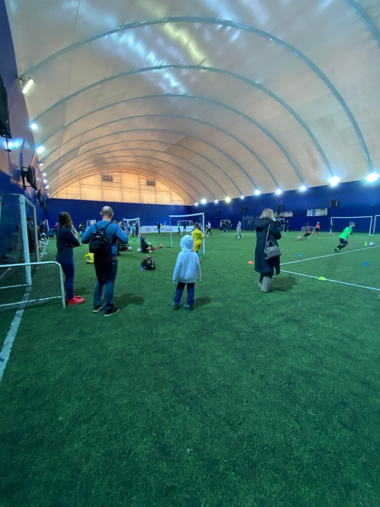 مركز رياضي Ligovsky Football complex ، سان بطرسبرغ، صورة