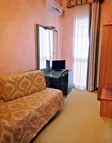 Фото Hotel Villa Primavera