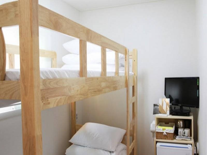 Фото 24guesthouse Seoul Station