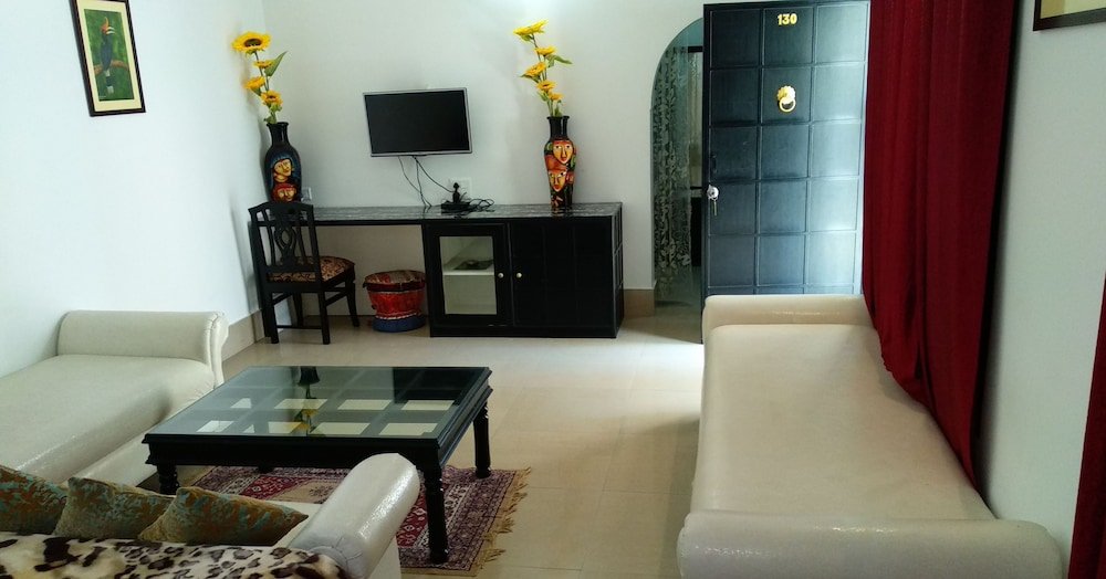 Фото Hotel Kiran Vila Palace