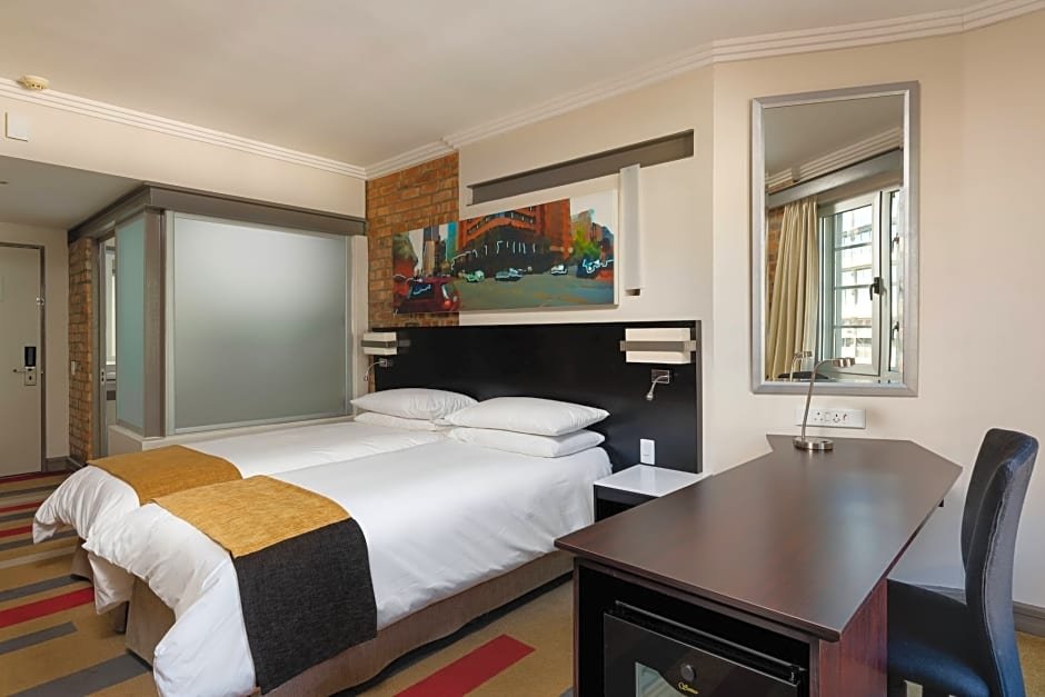 Фото Garden Court Victoria Junction