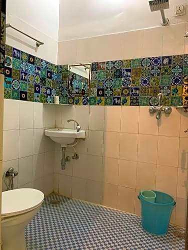 Фото Vinayak Guest House