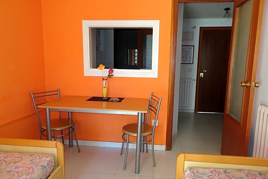 Фото Luxmar Apartamentos