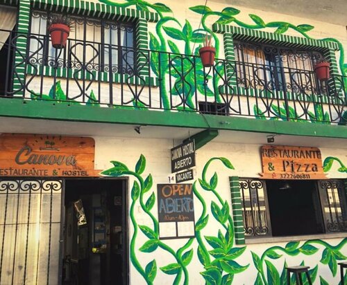 Гостиница Canova Hostel & Pizza в Пуэрто-Вальярта