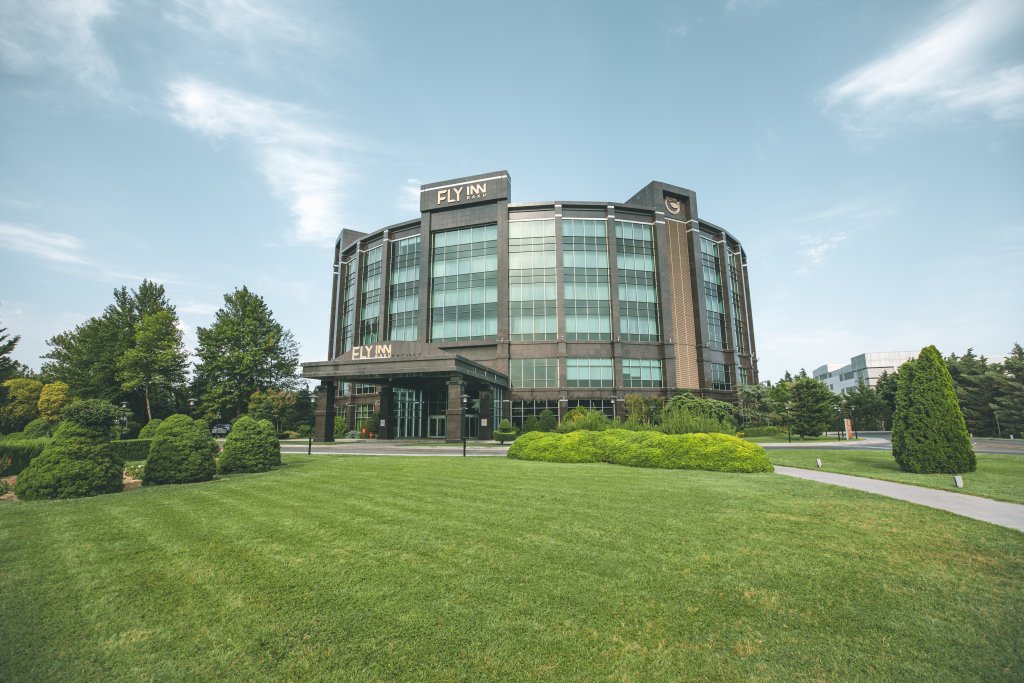 Фото Fly Inn Baku