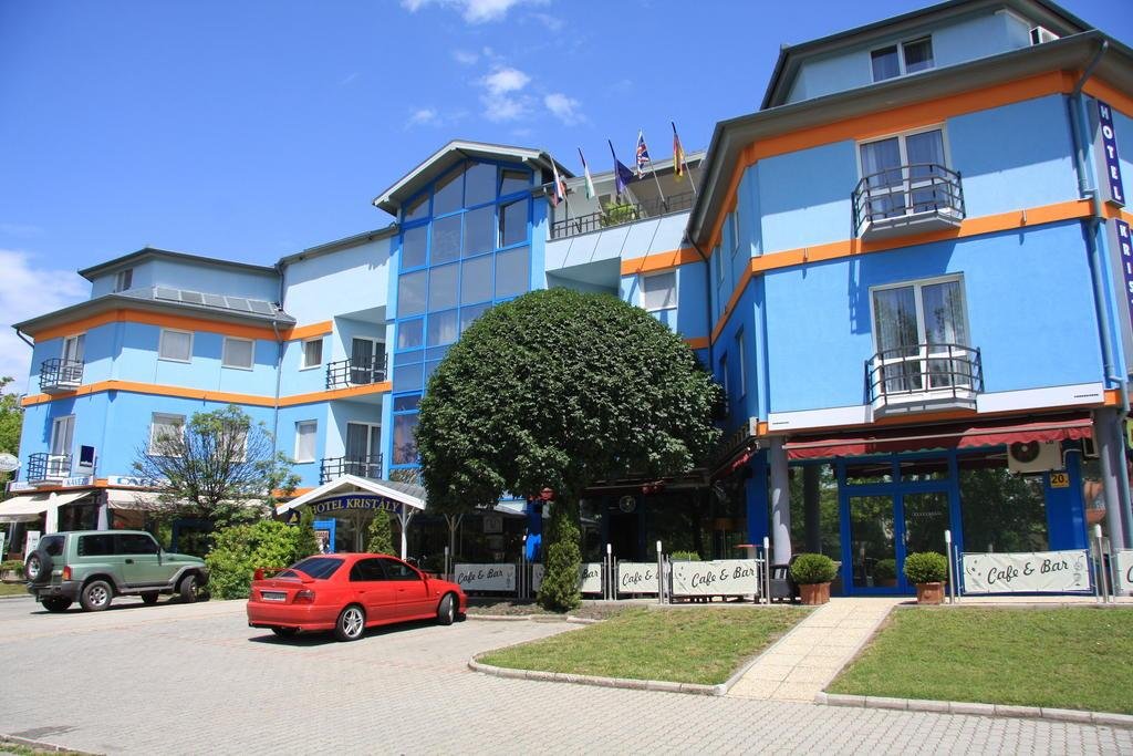 Фото Kristály Hotel