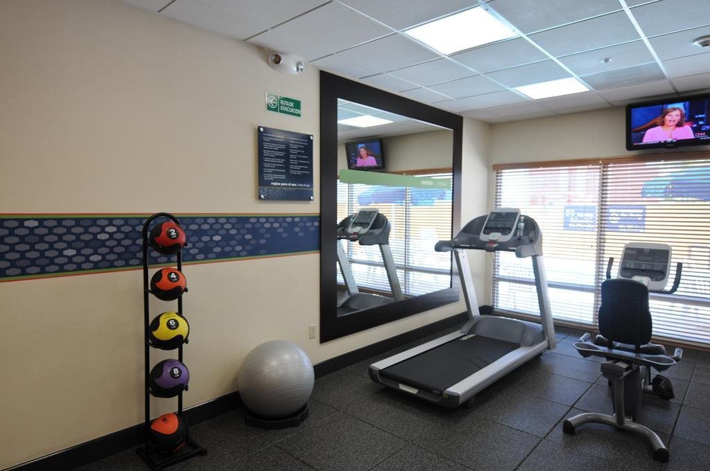 Фото Hampton Inn by Hilton-Queretaro Tecnologico