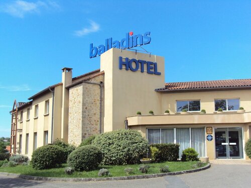Гостиница Hôtel balladins Villefranche-de-Rouergue в Вийефранше-де-Руэрге