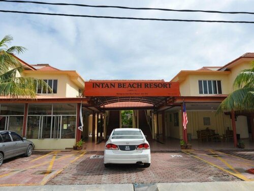 Гостиница Intan Beach Resort в Куала-Тренгану