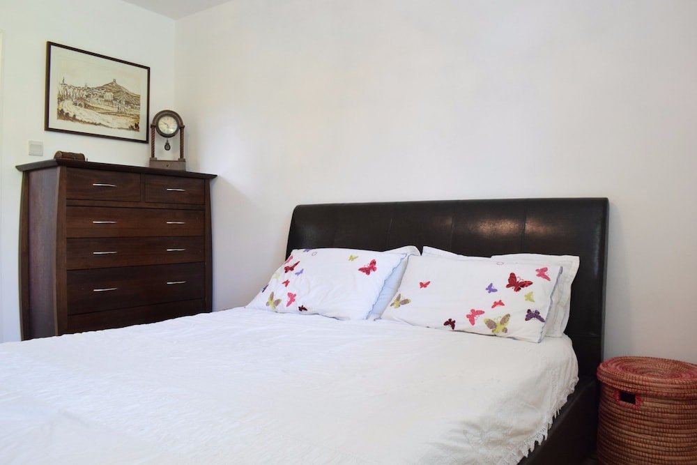 Фото Cosy 1 Bedrooom in Fabulous Location