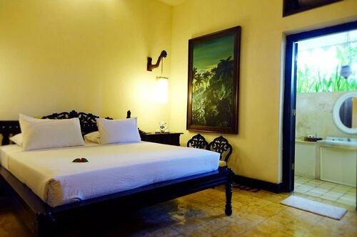 Гостиница Hotel Tugu Blitar в Блитаре