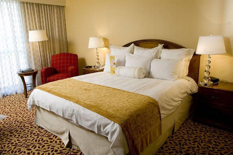 Фото Hotel Fort Wayne