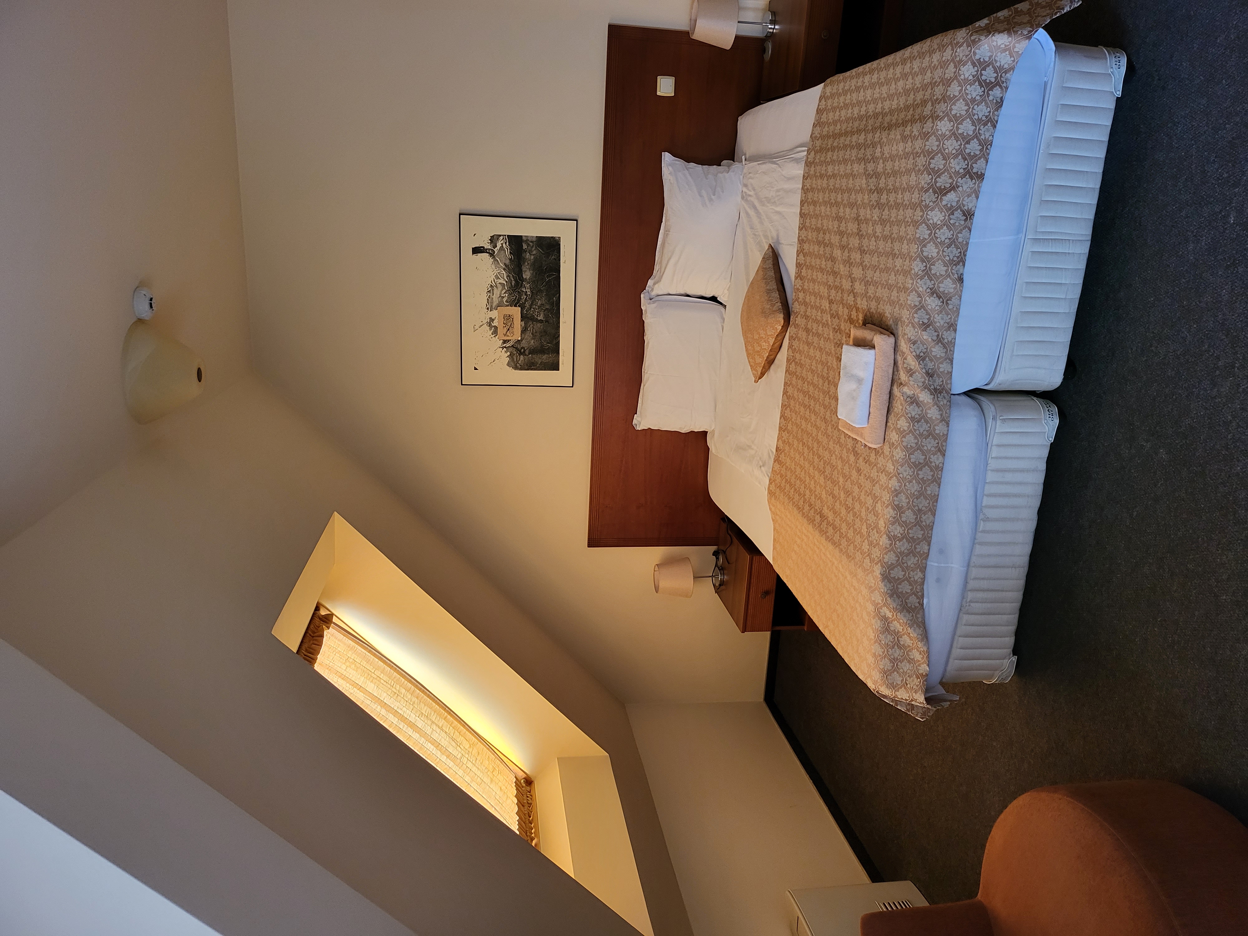 Фото Sofia Place Hotel