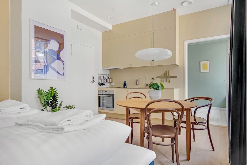 Фото Apēron Apartment Hotel