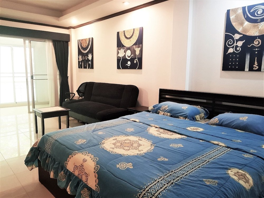 Фото Baan Suan Lalana Td Large Modern Studio With Garden View Pattaya