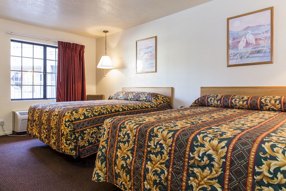 Фото Premier Inns Thousand Oaks