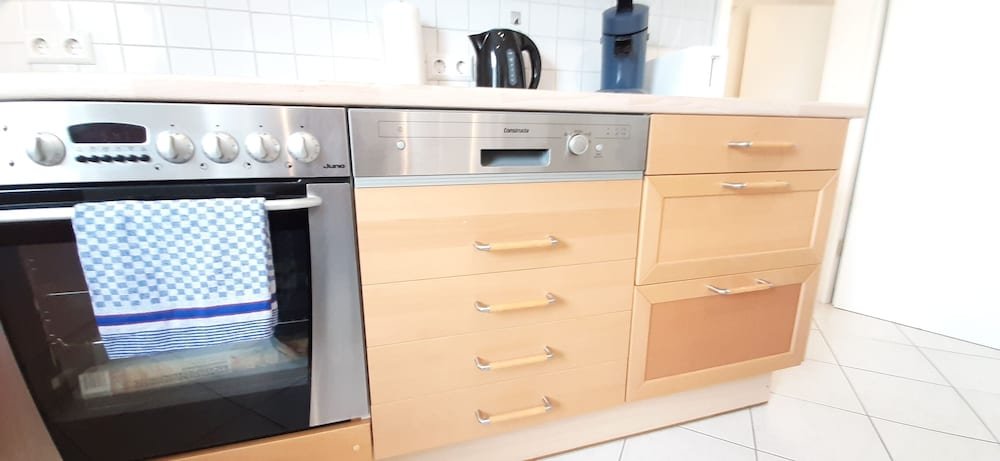 Фото Fewo Reutlingen Heinestrasse Dg