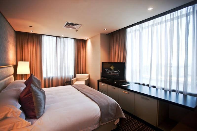 Фото Coastlands Umhlanga Hotel and Convention Centre