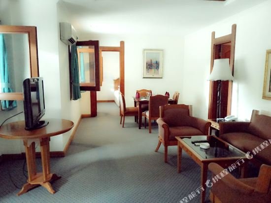 Фото Kresna Hotel Wonosobo