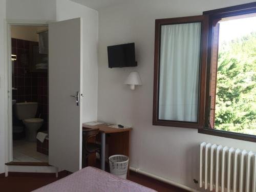 Фото Hôtel Restaurant Le Pavillon