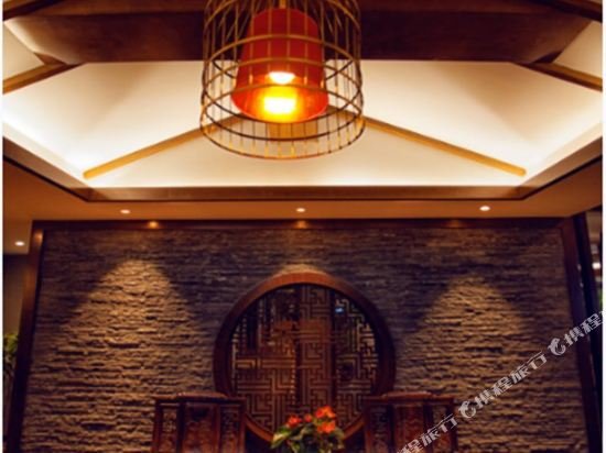 Фото Howard Johnson Zunyue Hotel Chengdu