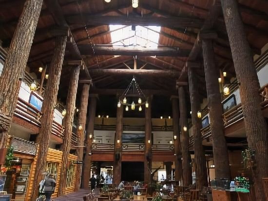 Фото Glacier Park Lodge