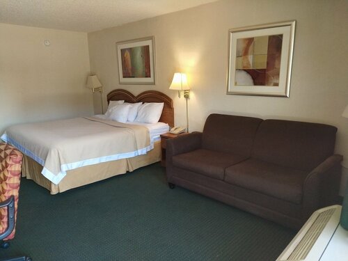 Гостиница Days Inn by Wyndham Lake Park/Valdosta