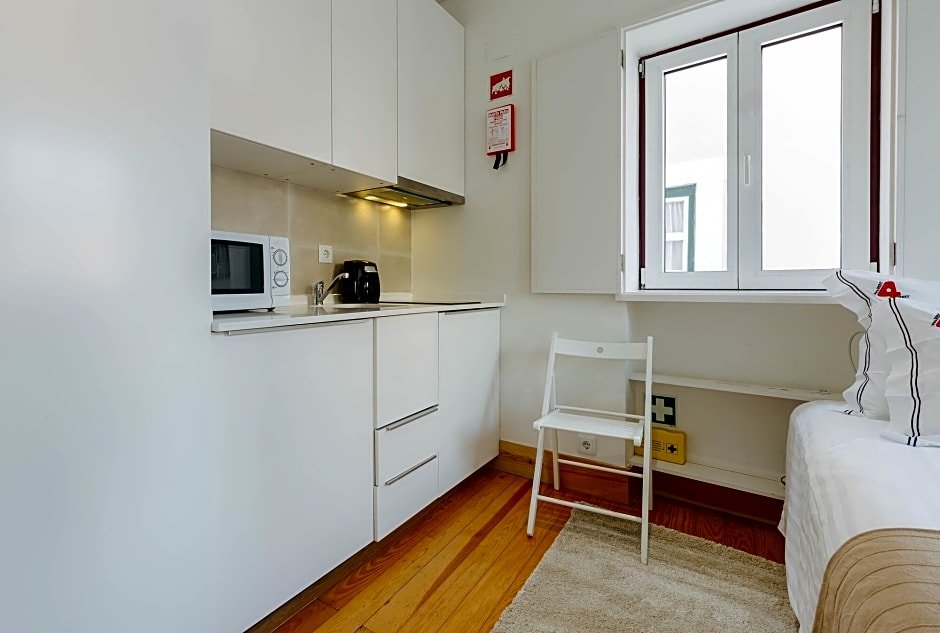 Фото Rent4Rest Bairro Alto Charming 1Bd Apartment