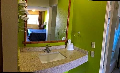 Фото Discovery Inn