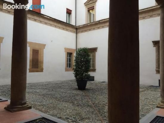 Фото Tl Appartamenti Fantuzzi