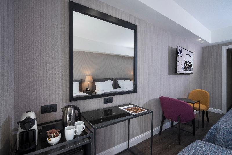 Фото Astor Hotel