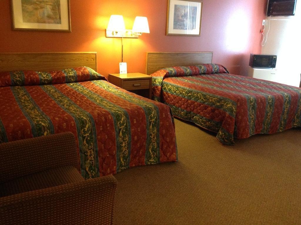 Фото Knights Inn Kirksville