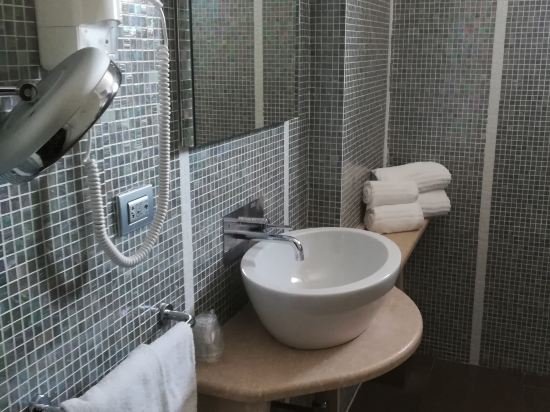 Фото Hotel Langhe & Monferrato