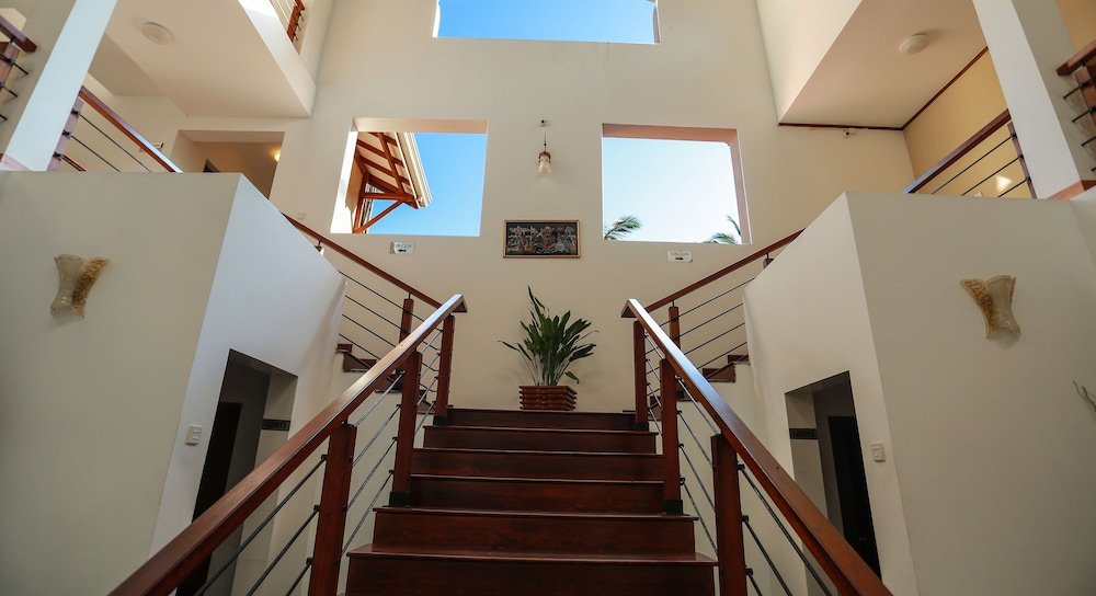 Фото Lavendish Okrin Hotel