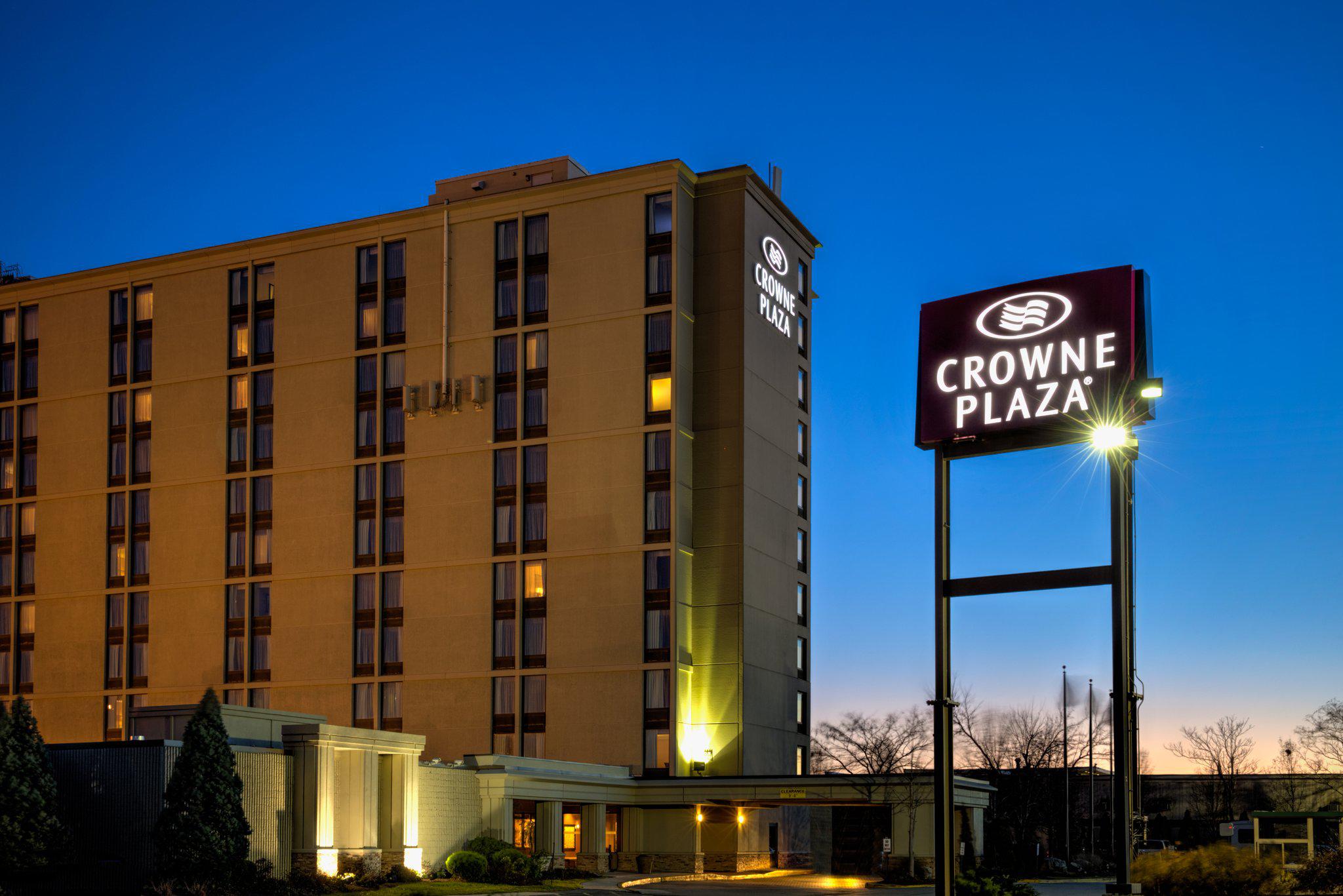 Фото Crowne Plaza Newark Airport, an Ihg Hotel