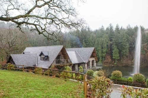 Фото Canada Lodge and Lake