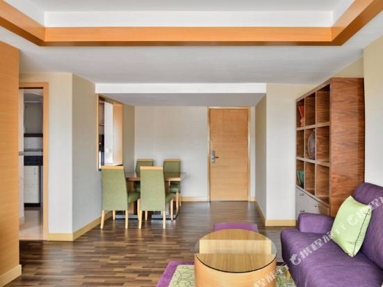 Фото Courtyard by Marriott Chennai