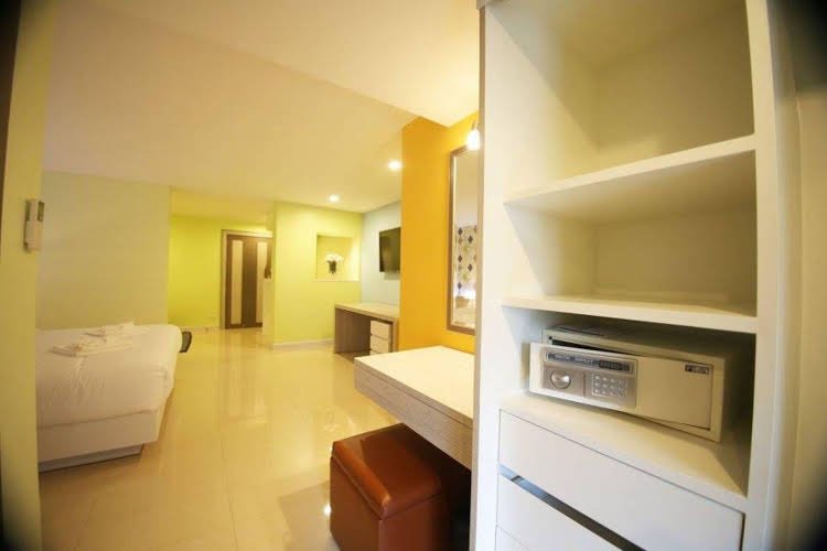 Фото Trebel Service Apartment Pattaya