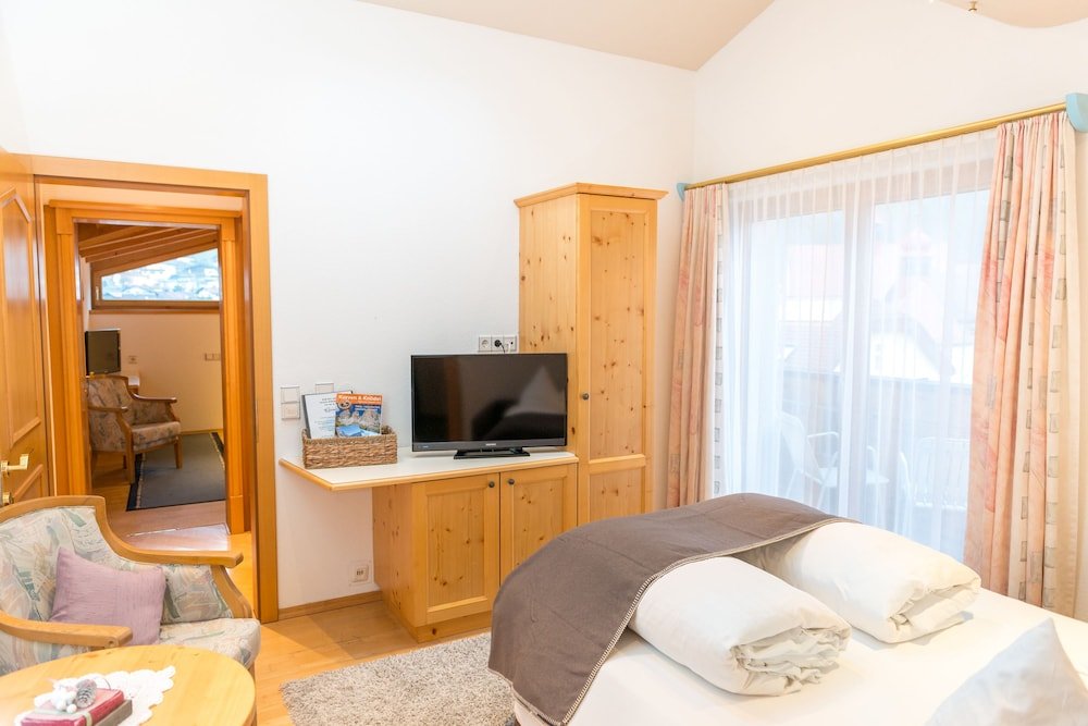 Фото Hotel Enzian