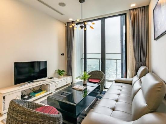 Фото Zahoo House - Vinhomes Golden River