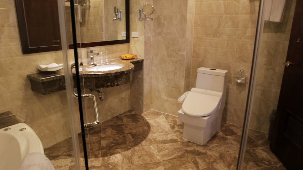 Фото May de Ville City Centre 2 Hotel