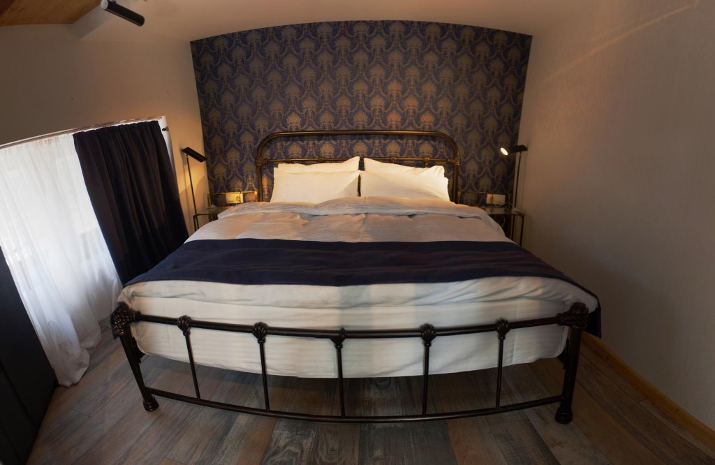 Фото Falcon Apartments Tbilisi