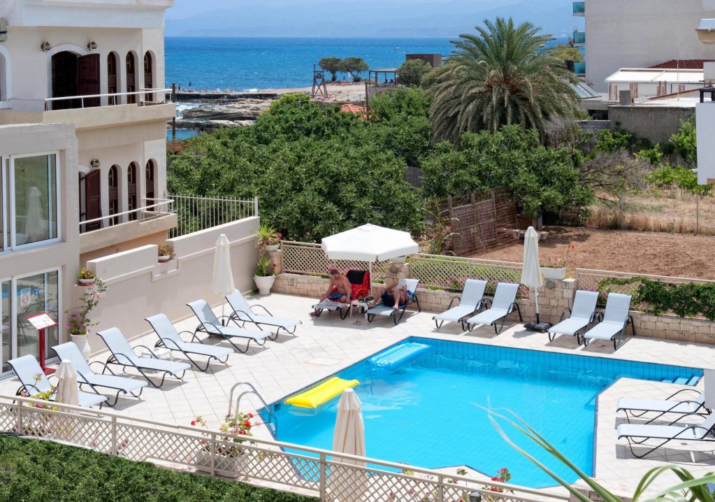 Фото Mari Kristin Beach Hotel - Adults Only