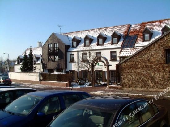 Фото Park Hotel Pruhonice