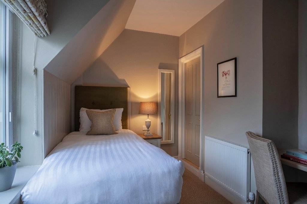 Фото The Five Arrows Hotel