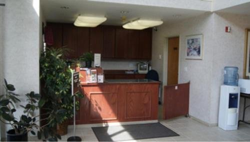 Фото Americas Best Value Inn Edmonds Seattle N