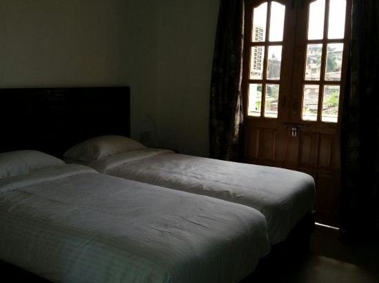 Фото Oyo 14532 Hotel Avisha Residency